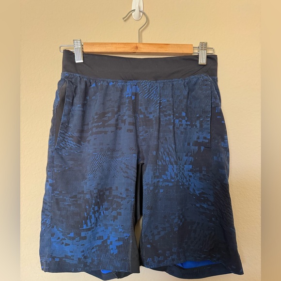 lululemon athletica Other - Lululemon Men’s Small pace breaker blue & black 9” Shorts
